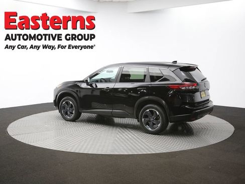 Used 2024 Nissan Rogue SV image 62