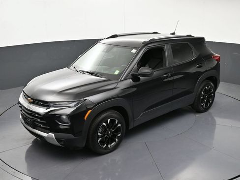 Used 2023 Chevrolet TrailBlazer LT FWD image 16