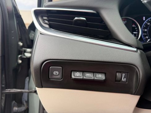 Used 2023 Buick Enclave Avenir w/ Avenir Technology Package FWD image 26