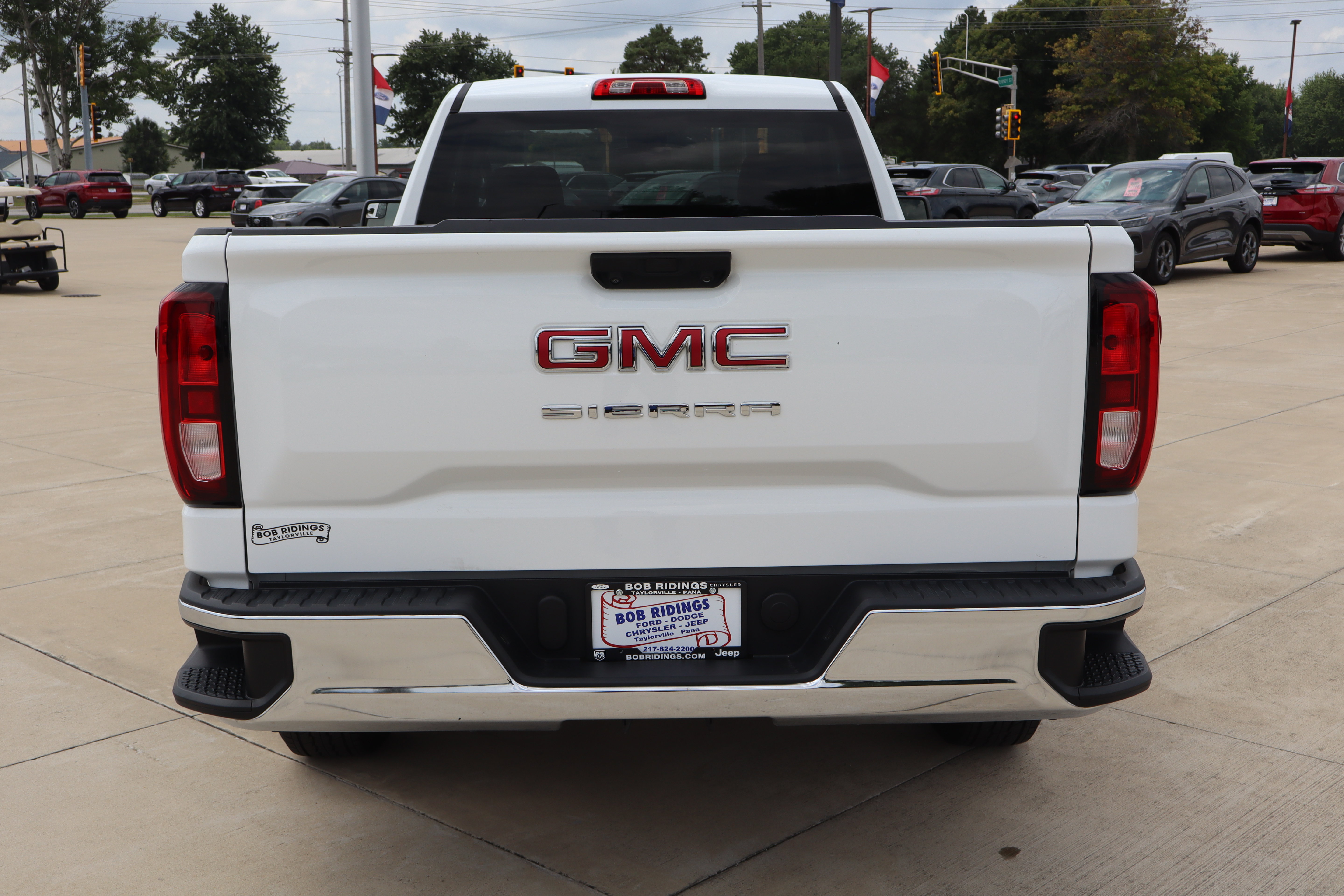 Used 2024 GMC Sierra 1500 Pro w/ Convenience Package RWD image 7