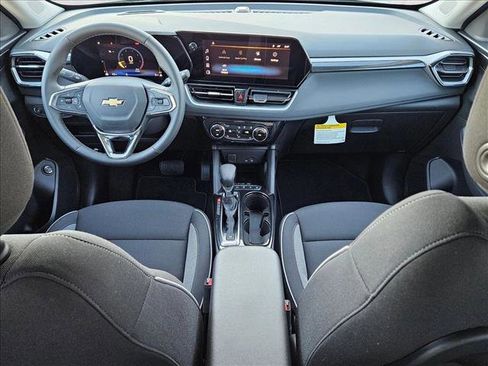 New 2026 Chevrolet TrailBlazer LT w/ Convenience Package FWD image 15
