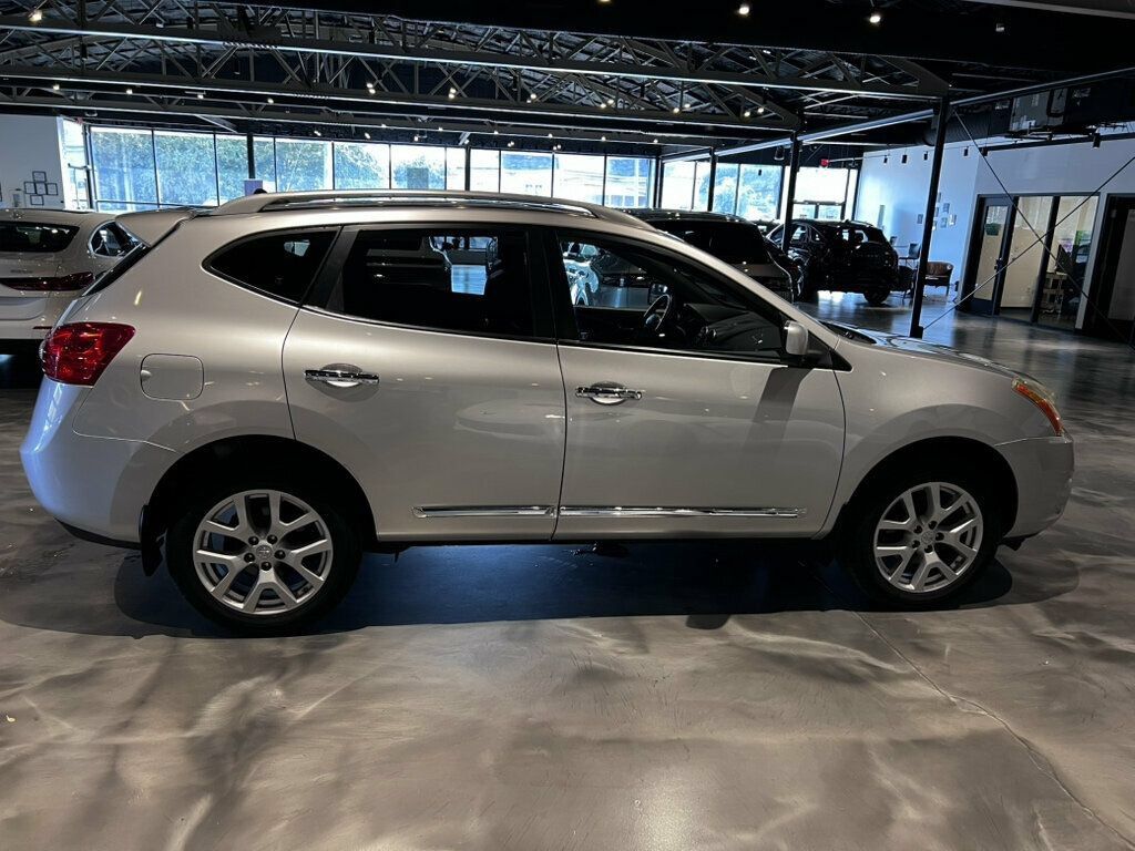 Used 2013 Nissan Rogue SL AWD/4WD image 6
