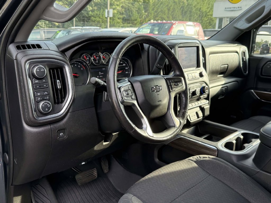 Used 2020 Chevrolet Silverado 1500 RST w/ All-Star Edition AWD/4WD image 2