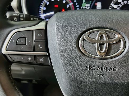 Used 2026 Toyota Highlander XLE AWD/4WD image 19
