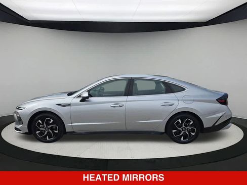 Used 2025 Hyundai Sonata SEL FWD image 3