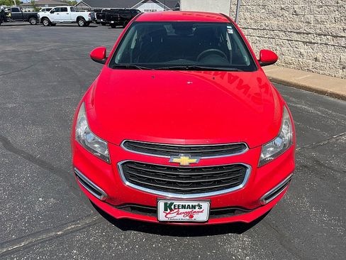 Used 2016 Chevrolet Cruze LT FWD image 3