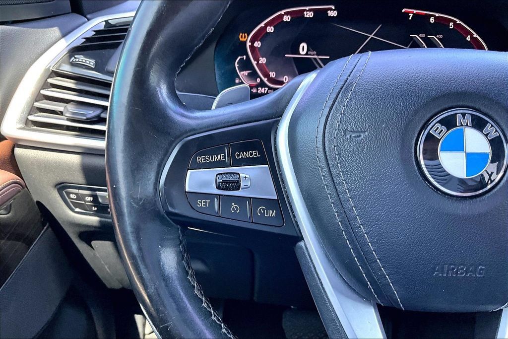 Used 2020 BMW X5 xDrive40i w/ Convenience Package AWD/4WD image 4