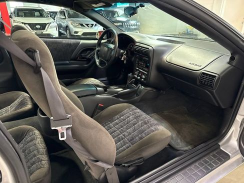 Used 2002 Chevrolet Camaro LT w/ Preferred Equipment Group 1 RWD image 23