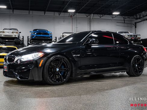 Used 2016 BMW M4 Convertible image 41