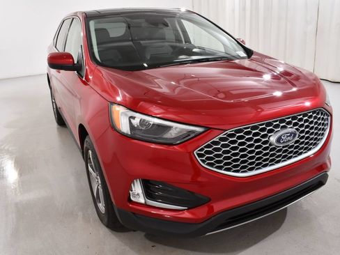 Used 2024 Ford Edge SEL w/ Convenience Package AWD/4WD image 4