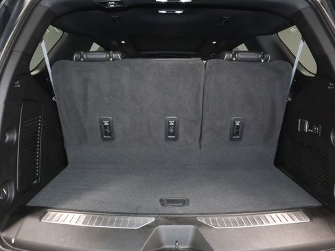 Used 2023 Chevrolet Tahoe Premier AWD/4WD image 19
