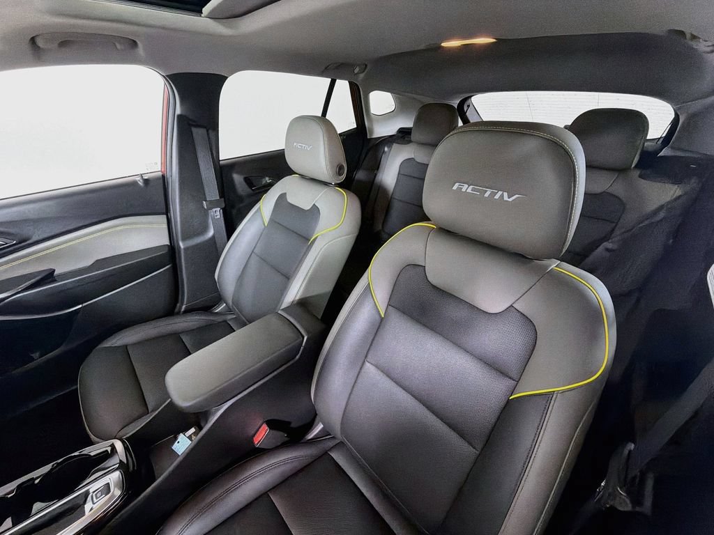 Used 2024 Chevrolet Trax ACTIV w/ Sunroof Package FWD image 20