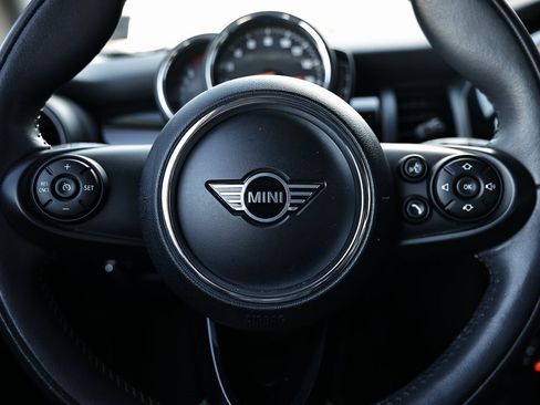 Used 2019 MINI Cooper 2-Door Hardtop w/ Storage Package image 28