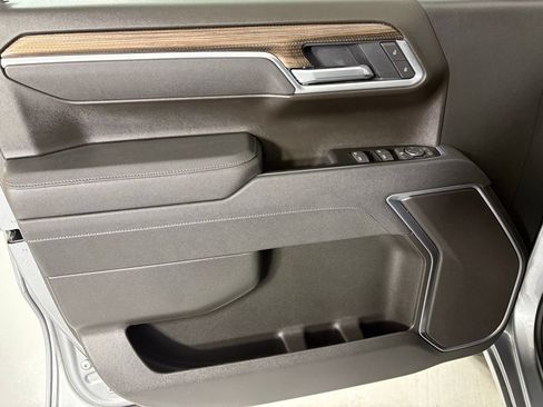 New 2026 Chevrolet Silverado 1500 RST w/ Z71 Off-Road Package AWD/4WD image 15