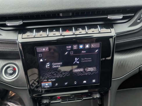 Used 2024 Jeep Grand Cherokee L Altitude image 15