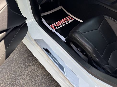 Used 2021 Chevrolet Corvette Stingray Coupe w/ Z51 Performance Package RWD image 20