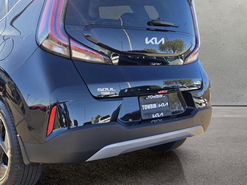 Certified 2025 Kia Soul EX FWD image 6