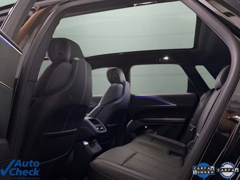 Used 2024 Cadillac Lyriq Luxury image 18