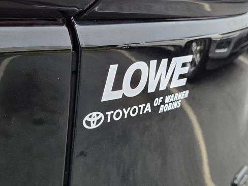 Used 2024 Toyota Sequoia SR5 w/ SR5 Premium Package AWD/4WD image 11
