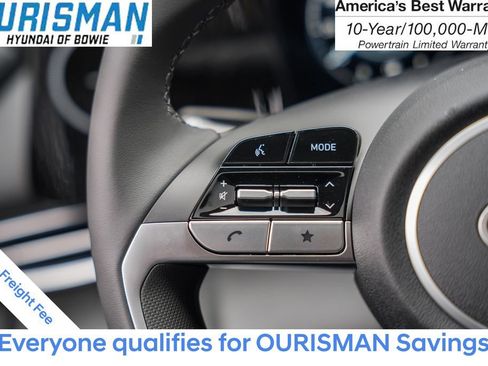 New 2025 Hyundai Elantra Limited image 24