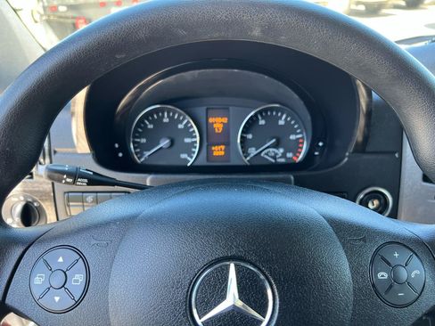 Used 2016 Mercedes-Benz Sprinter 3500 image 25
