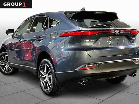 Certified 2021 Toyota Venza LE image 11