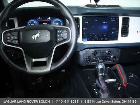 Used 2025 Ford Bronco Heritage Edition AWD/4WD image 15