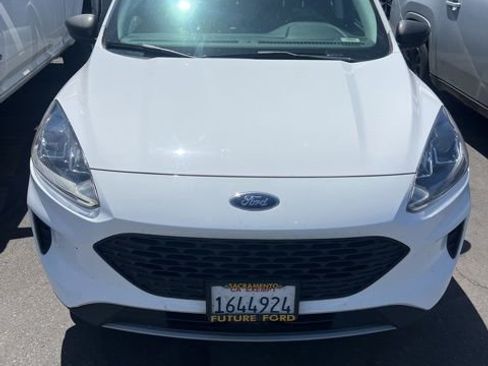 Used 2022 Ford Escape S FWD image 3