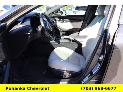 Used 2020 MAZDA MAZDA3 Hatchback w/ Preferred Package image 22