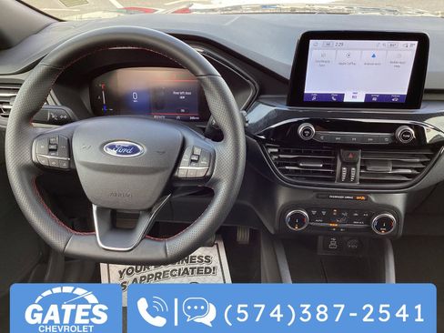 Used 2025 Ford Escape ST-Line image 19