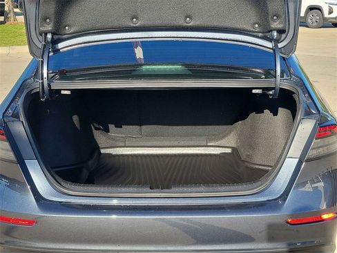 Used 2023 Honda Accord EX image 23