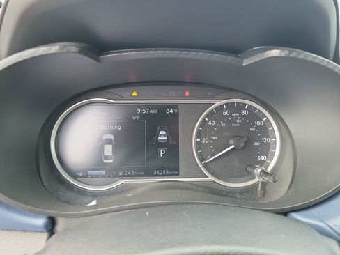 Used 2025 Nissan Versa SV FWD image 24
