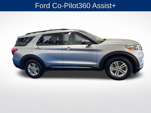 Certified 2021 Ford Explorer XLT w/ Equipment Group 202A AWD/4WD image 7