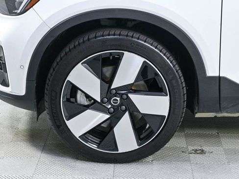 Certified 2023 Volvo C40 P8 Recharge Ultimate AWD/4WD image 40