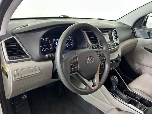 Used 2016 Hyundai Tucson SE w/ Option Group 02 AWD/4WD image 12