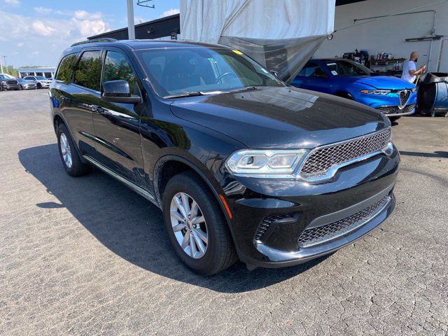 Used 2023 Dodge Durango SXT AWD/4WD image 2