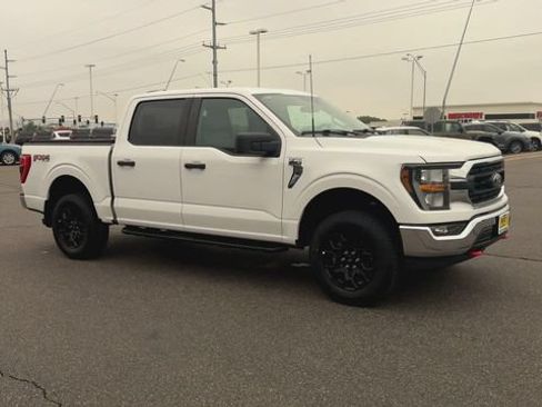 Used 2023 Ford F150 XLT w/ Trailer Tow Package AWD/4WD image 2