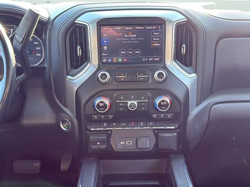 Used 2021 GMC Sierra 1500 SLT image 14