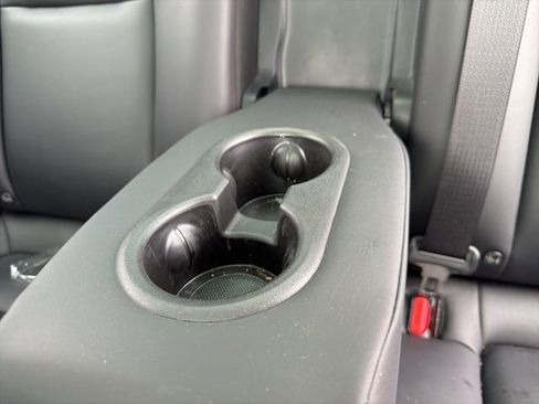 Used 2023 Tesla Model 3 Standard Range image 13