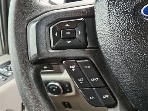 Used 2020 Ford F250 XLT w/ XLT Premium Package AWD/4WD image 22