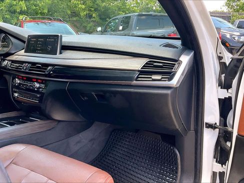 Used 2018 BMW X5 sDrive35i RWD image 19