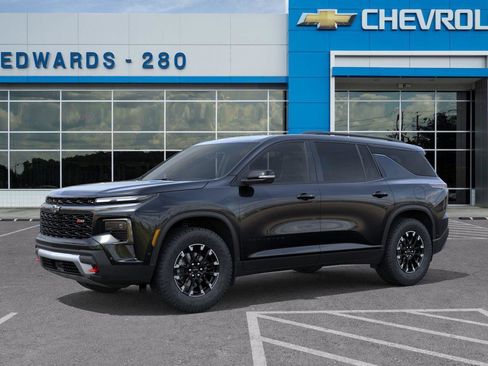 New 2026 Chevrolet Traverse Z71 w/ Enhanced Driving Package image 2