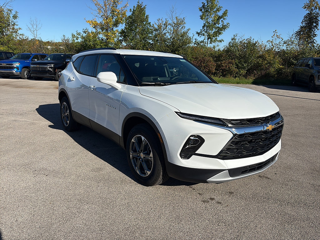 New 2026 Chevrolet Blazer LT w/ Convenience Package AWD/4WD image 7
