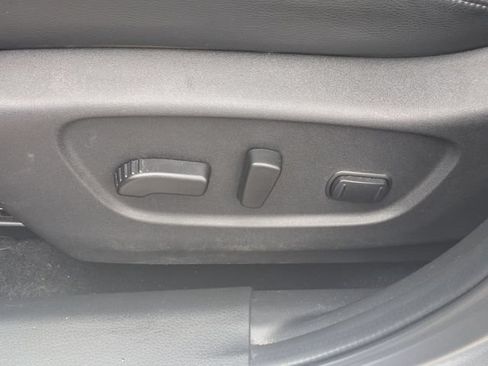 Used 2022 Nissan Rogue Sport SV w/ Technology Package AWD/4WD image 16
