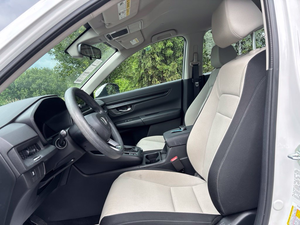 Used 2023 Honda CR-V LX image 10