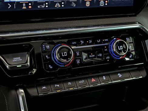New 2026 GMC Sierra 1500 Denali AWD/4WD image 18
