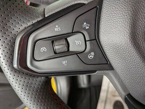 Used 2025 Chevrolet TrailBlazer RS image 24