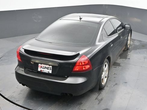 Used 2008 Pontiac Grand Prix GXP w/ Sun And Sound Package FWD image 11