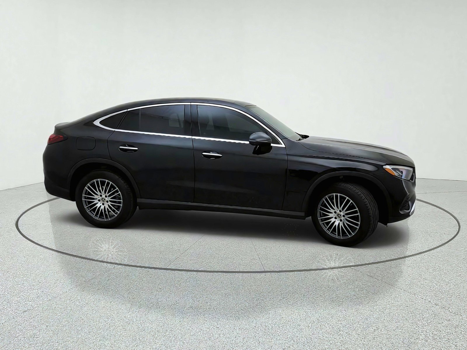 Certified 2025 Mercedes-Benz GLC 300 4MATIC image 6