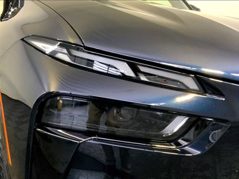 Used 2024 BMW X7 M60i w/ Executive Package image 12